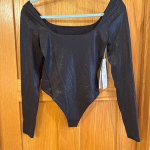 NEW Lululemon Wundermost Ultra-Soft Nulu Square-Neck Long Sleeve Bodysuit Black